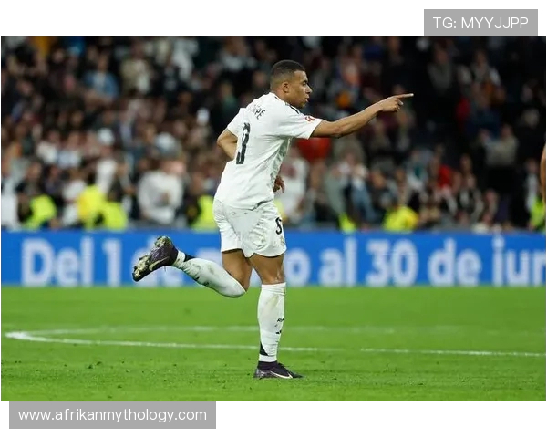 马卡赞姆巴佩场合展现高情商称其为皇马十年最伟大签约