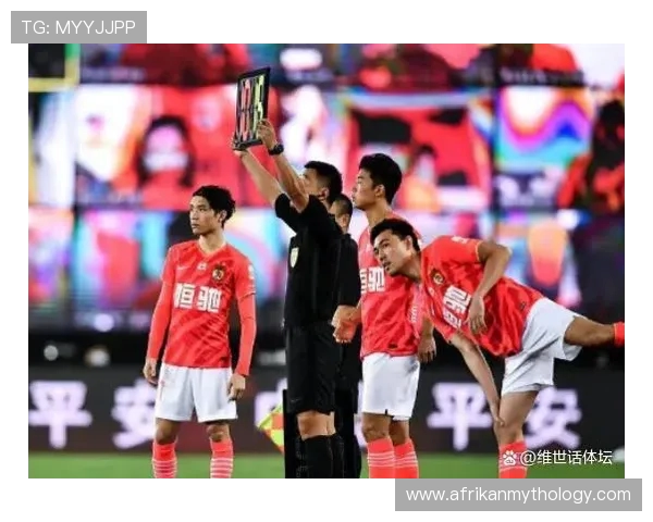 世界杯如期举行，中超也不让道，你们如何选择？选前者真不爱国吗